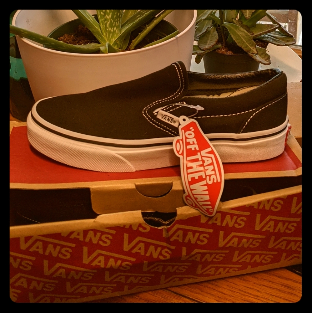 NEVER WORN Kids Slip On Vans